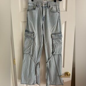 Zara Mid Rise Cargo Jean Size 2